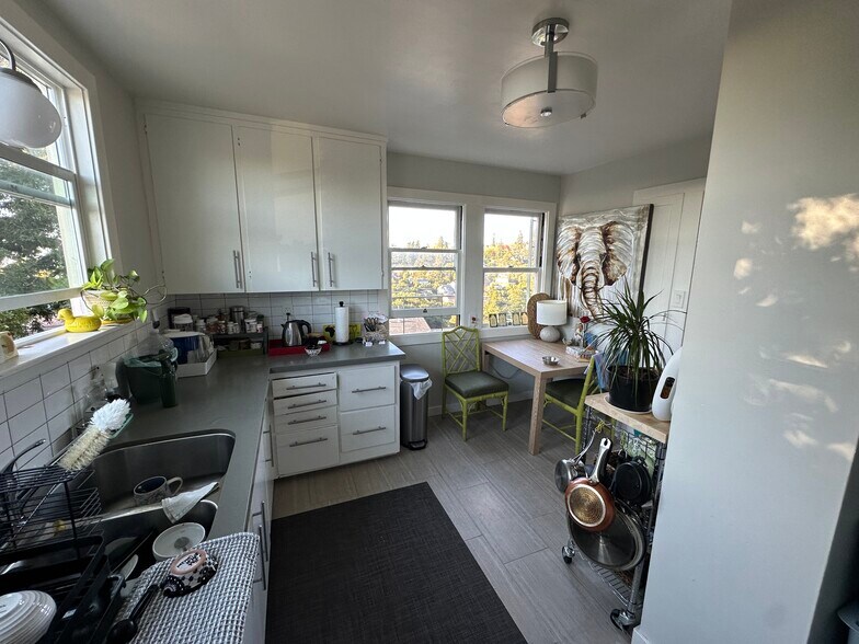 More Photos Of 4347 Leach Ave, Oakland Apartments For Sale