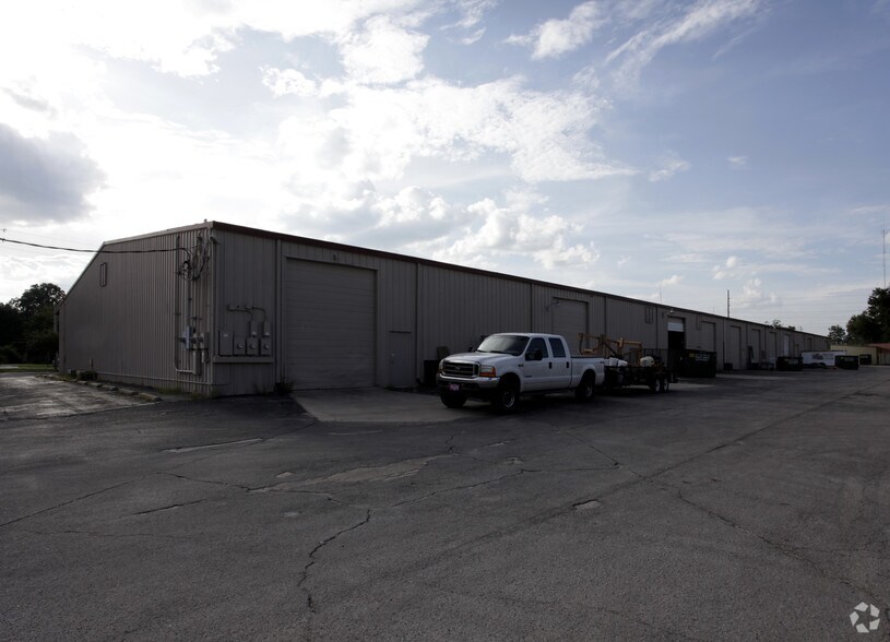 More Photos Of 1601-1625 N Magnolia Ave, Ocala Warehouse For Lease