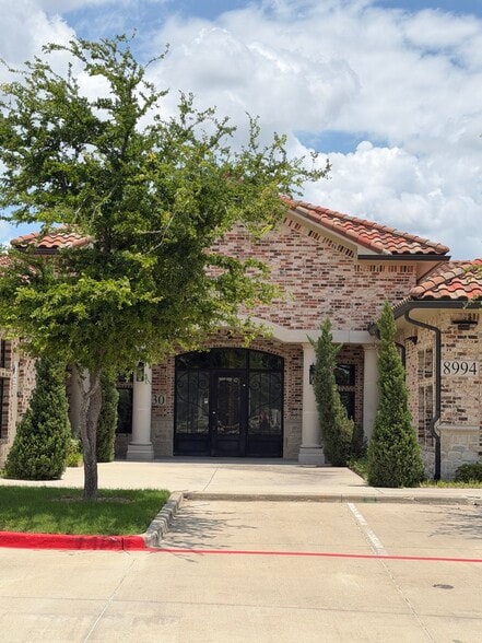 More Photos Of 8994 Tour Dr, McKinney Medical For Lease