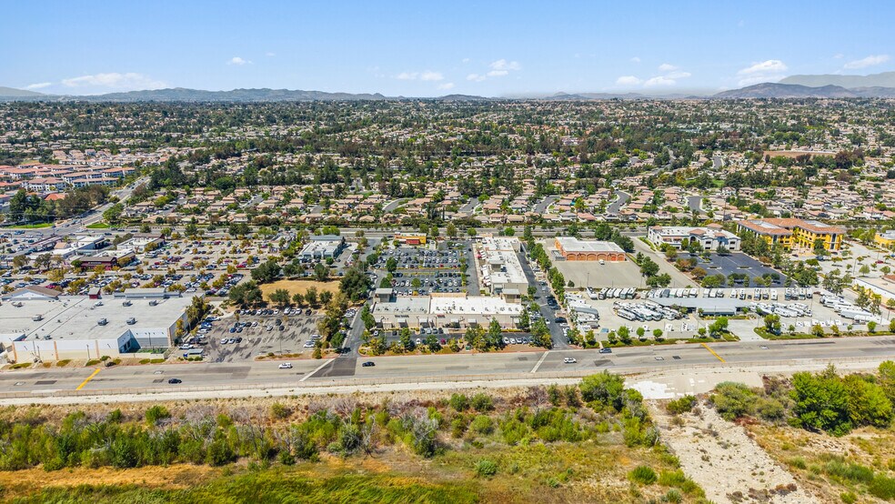 More Photos Of 32475 Temecula Pky, Temecula Freestanding For Sale