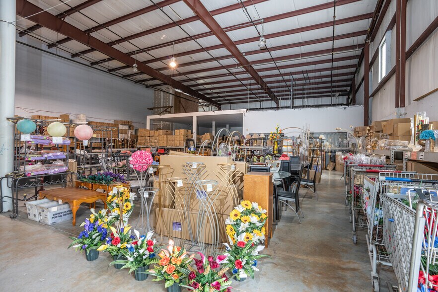 More Photos Of 740 Veterans Memorial Hwy SE, Mableton Warehouse For Sale