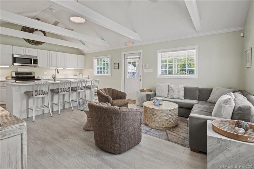 More Photos Of 4 Long Ridge Rd, Redding General Retail For Sale