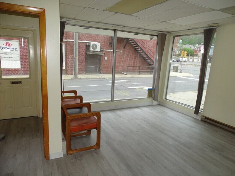 More Photos Of 519 Rock St, Shamokin Storefront Retail Residential For Sale