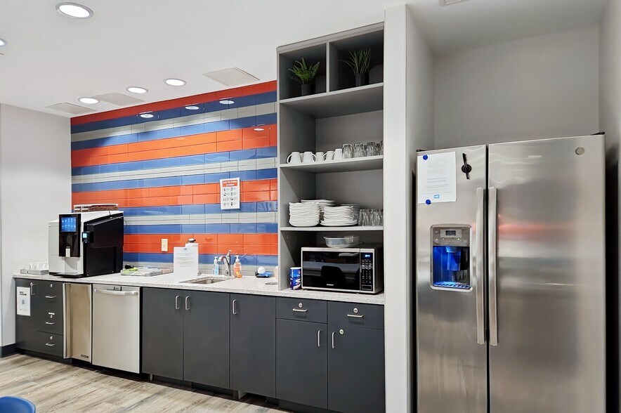 More Photos Of 4819 Emperor Blvd, Durham Coworking Space