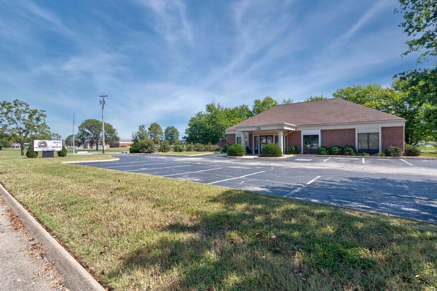 More Photos Of 214 N Horton Pky, Chapel Hill Bank For Sale