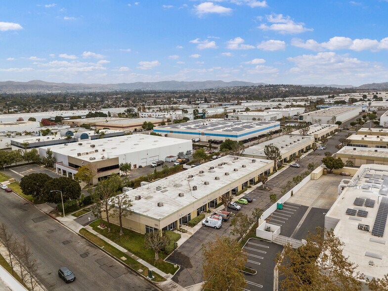 More Photos Of 1260 N Hancock St, Anaheim Flex For Sale