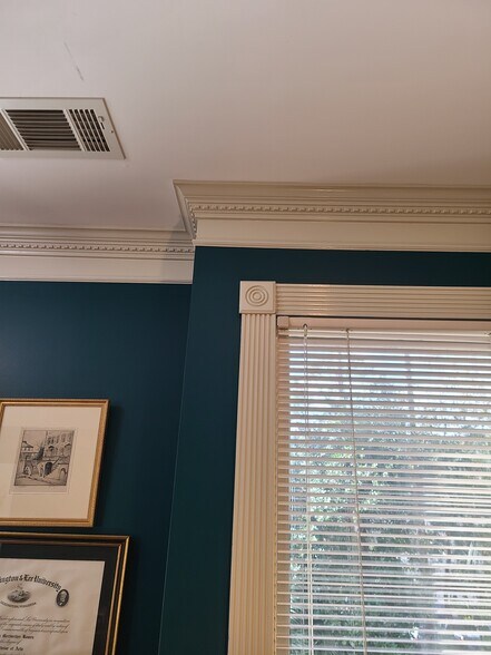 More Photos Of 52 New Orleans Rd, Hilton Head Island Office For Sale