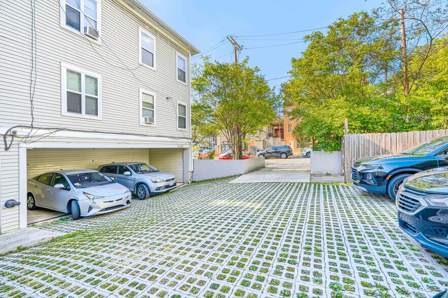 More Photos Of 2635 12th St NE, Washington Apartments For Sale