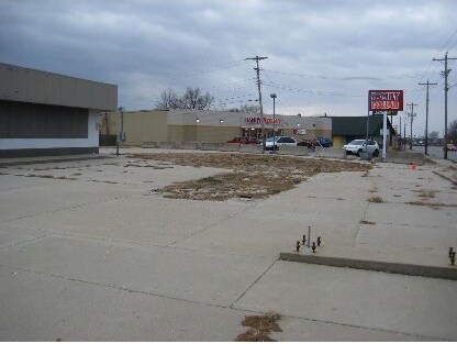 More Photos Of 1232 E Main St, Danville Service Station For Sale