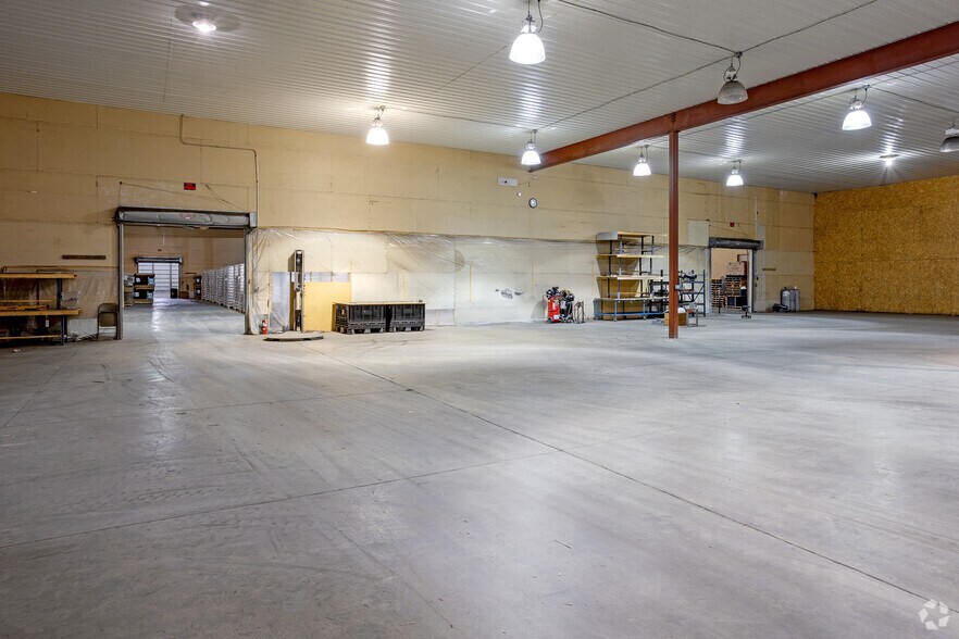 More Photos Of 7402 Ridgewood Rd, Saint Cloud Unknown For Lease