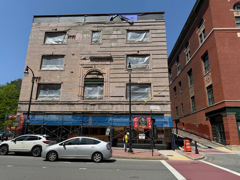 Primary Photo Of 204 Main St, Worcester Apartments For Lease