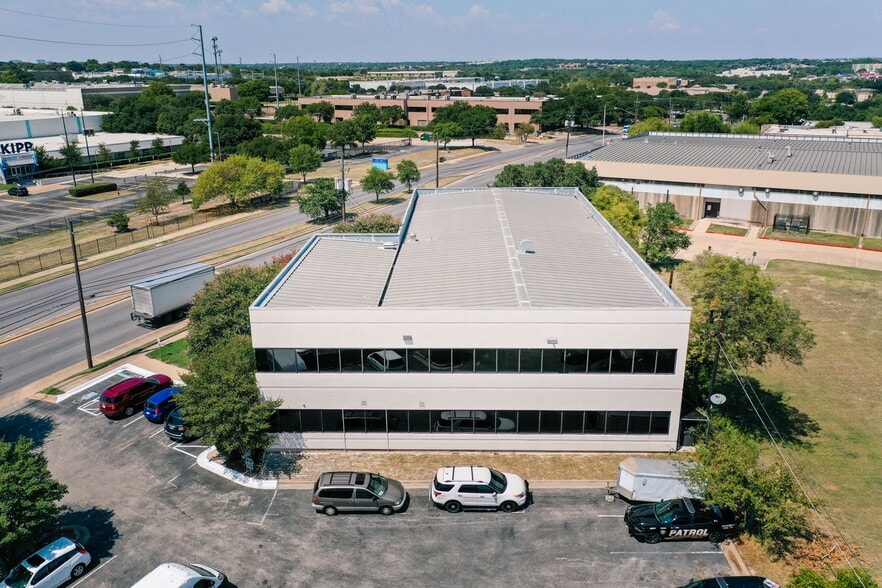 More Photos Of 7901 Cameron Rd, Austin Unknown For Lease
