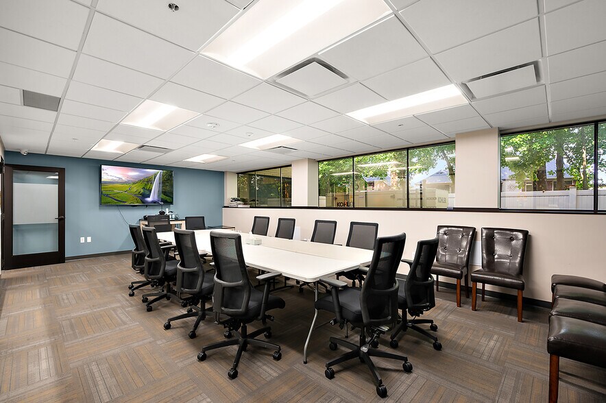 More Photos Of 43750 Garfield Rd, Clinton Township Office For Lease