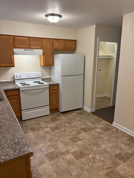 More Photos Of 2002 Obear Ave, Saint Louis Apartments For Sale