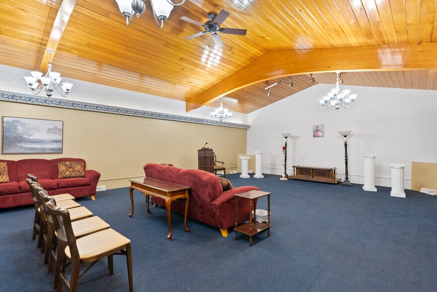 More Photos Of 621 N Halleck St, Demotte Religious Facility For Sale