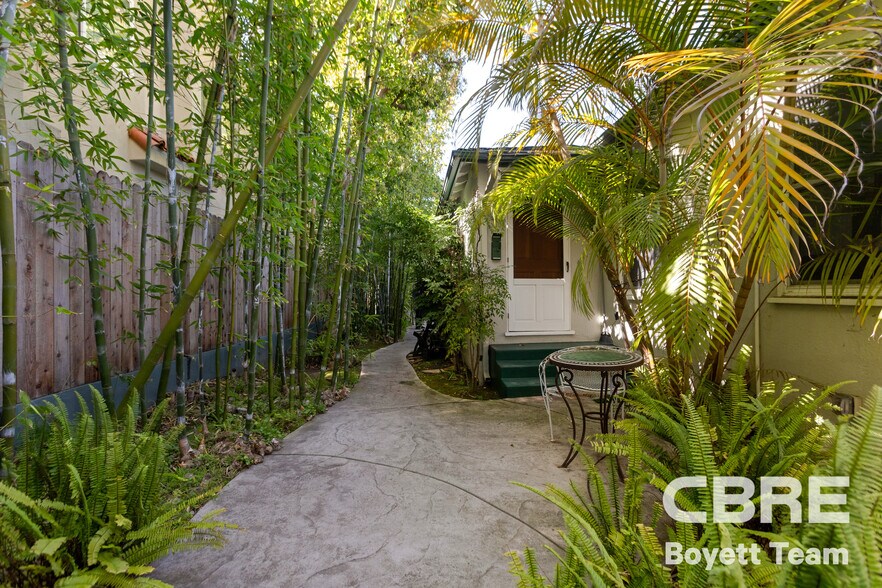 More Photos Of 1453 Centinela Ave, Santa Monica Apartments For Sale