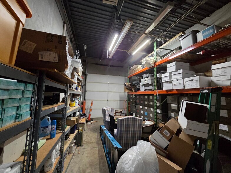 More Photos Of 3336 Washburn Ave, Charlotte Office For Lease