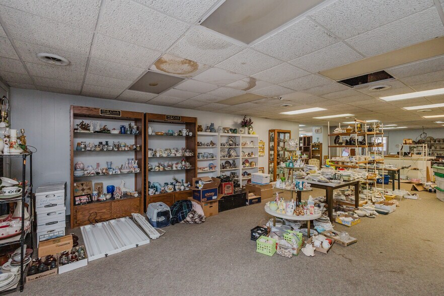 More Photos Of 920 Millington St, Winfield Storefront Retail Office For Sale