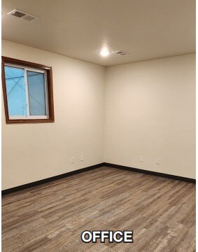 More Photos Of 600 Randolph Dr, Appleton Warehouse For Lease