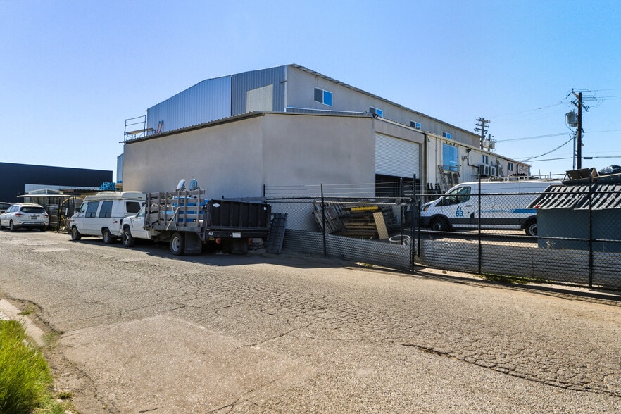 More Photos Of 3468 Hancock St, San Diego Warehouse For Sale