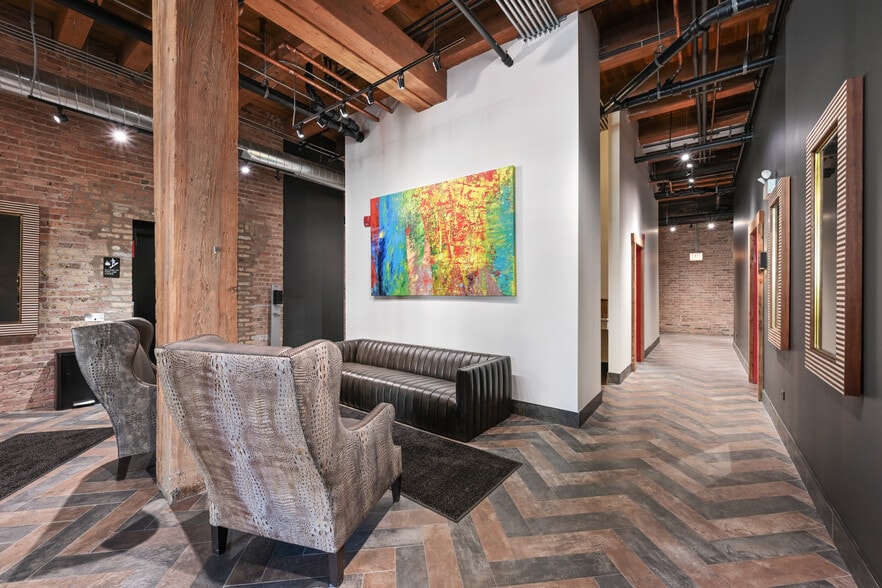 More Photos Of 153 W Ohio St, Chicago Apartments For Sale