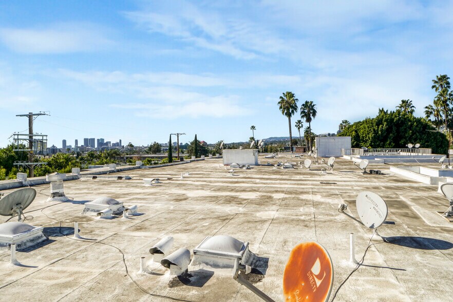 More Photos Of 8011 Romaine St, Los Angeles Apartments For Sale