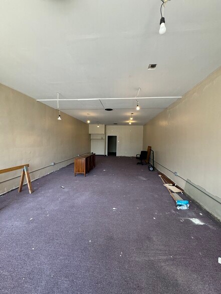 More Photos Of 315 Huntingdon Pike, Rockledge Storefront For Lease