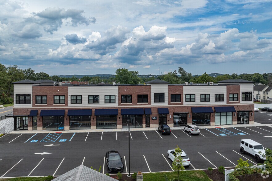 More Photos Of 57 Hamburg Tpke, Riverdale Restaurant For Sale