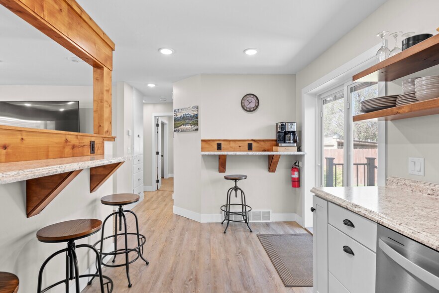More Photos Of 207 Main St, Rexburg Office For Sale