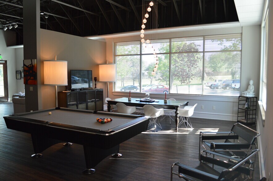More Photos Of 8625 College Blvd, Overland Park Loft Creative Space For Lease