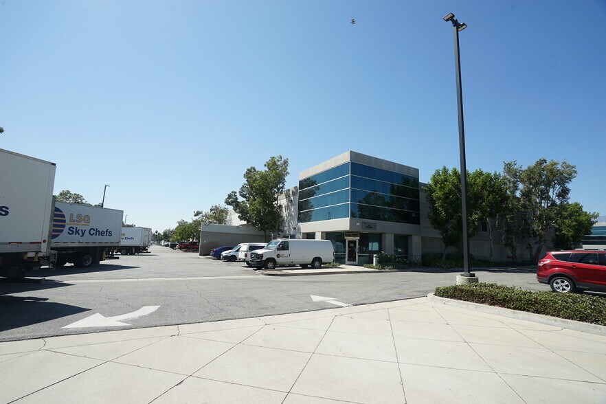 More Photos Of 1590 S Milliken Ave, Ontario Warehouse For Sale