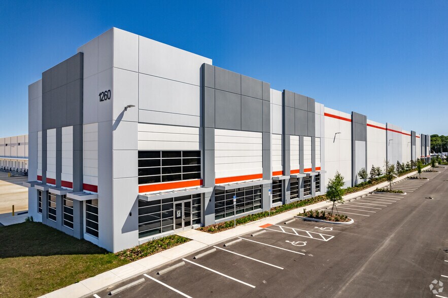 Primary Photo Of 1220 Ocoee Apopka Rd, Apopka Unknown For Lease