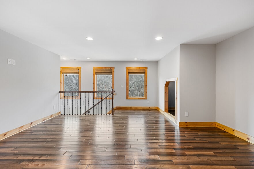 More Photos Of 5735 Archer Ave, Cumming Apartments For Sale