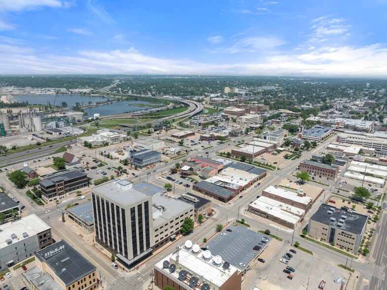 More Photos Of 526 2nd Ave SE, Cedar Rapids Office For Sale