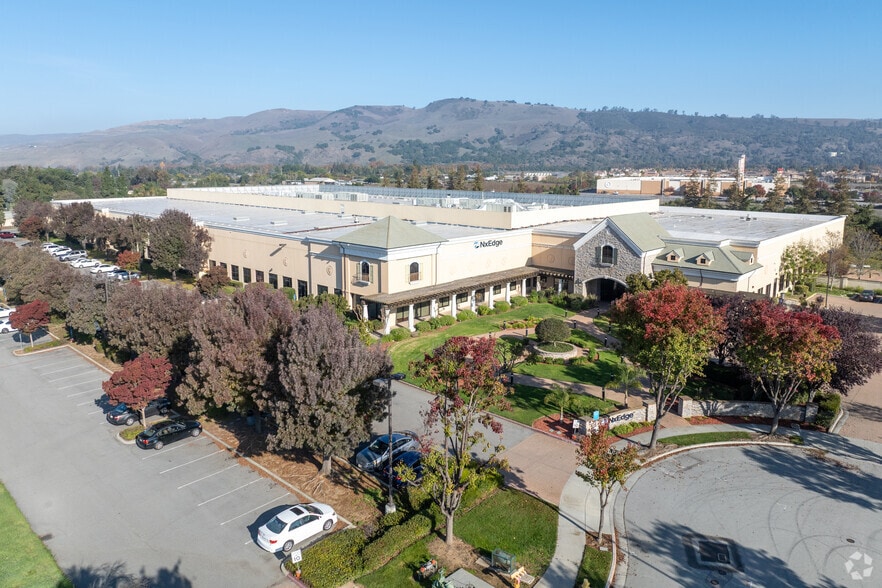 More Photos Of 925 Lightpost Way, Morgan Hill Research And Development For Lease