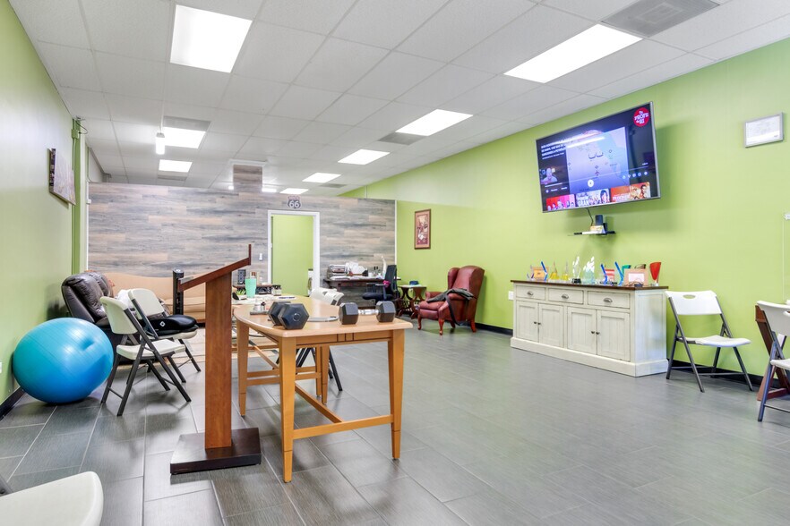 More Photos Of 8657-8659 Sierra Ave, Fontana Storefront For Sale