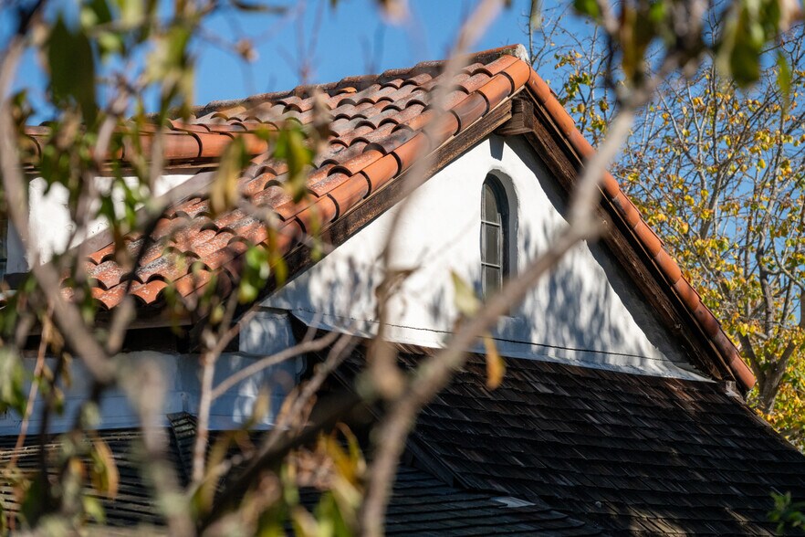 More Photos Of 502 Pierce St, Monterey Office For Sale