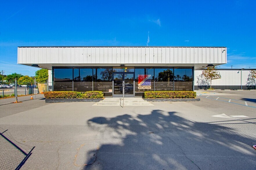Primary Photo Of 760-762 W Mission Ave, Escondido Auto Repair For Lease