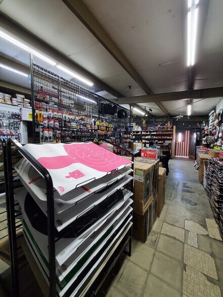 More Photos Of 5209 Lake Isabella Blvd, Lake Isabella Storefront Retail Residential For Sale