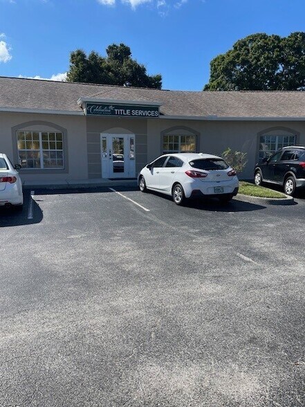 More Photos Of 6550 N Wickham Rd, Melbourne Office For Sale