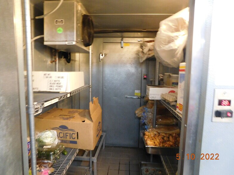 More Photos Of 542 Crescent Blvd, Glen Ellyn Restaurant For Sale