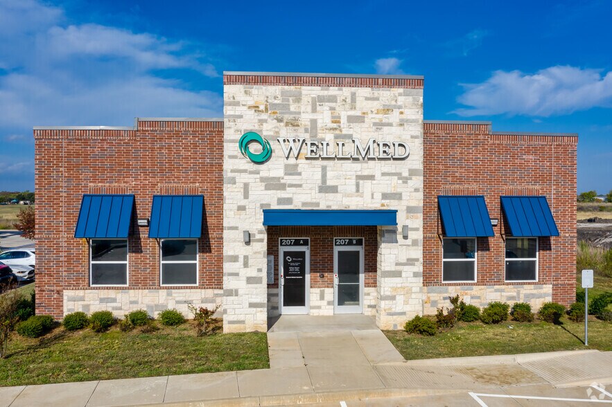 More Photos Of 207 S FM 548, Forney Office For Lease