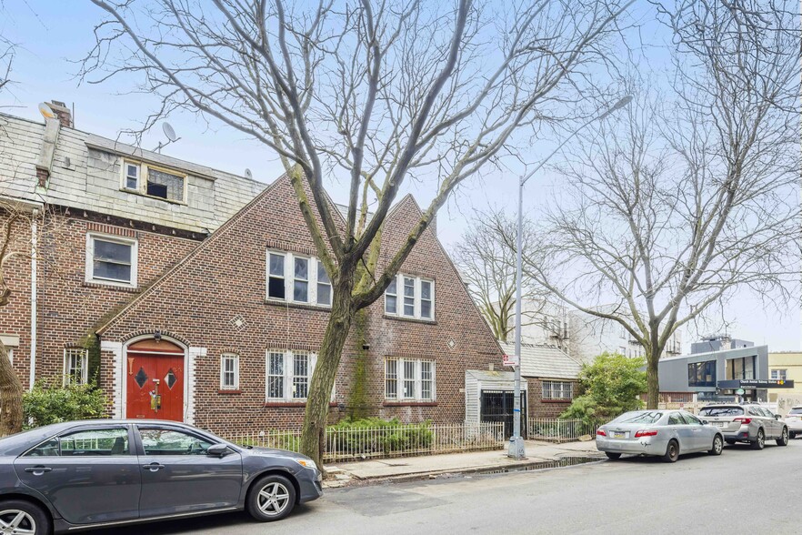 Primary Photo Of 27 E 18th St, Brooklyn Apartments For Sale