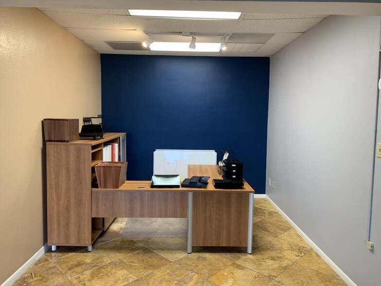 More Photos Of 14339 Torrey Chase Blvd, Houston Loft Creative Space For Lease