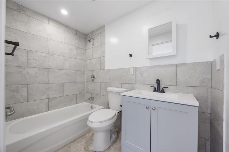 More Photos Of 2740 Sexton Pl, Bronx Apartments For Sale