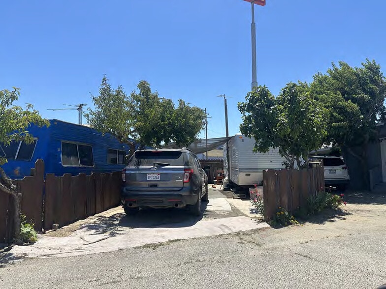 More Photos Of 527 El Camino Real, Greenfield Manufactured Housing Mobile Home Park For Sale