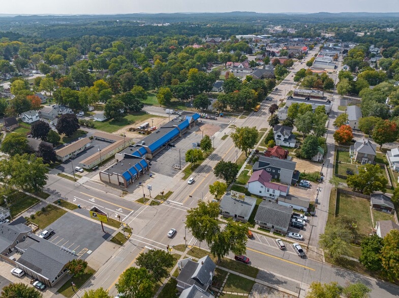 More Photos Of 802 Broadway, Wisconsin Dells Storefront Retail Office For Sale