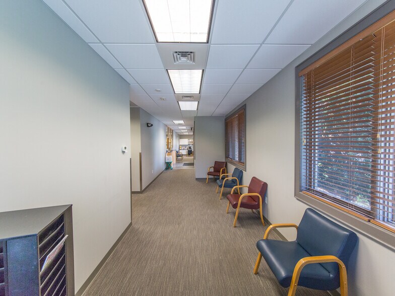 More Photos Of 900A Centrepark Dr, Asheville Medical For Sale