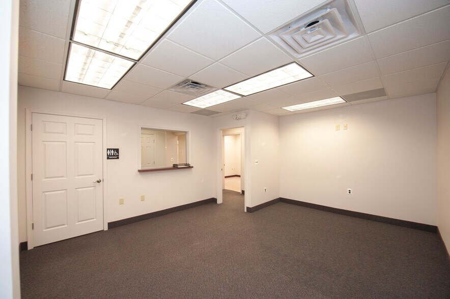 More Photos Of 80 W Welsh Pool Rd, Exton Medical For Lease