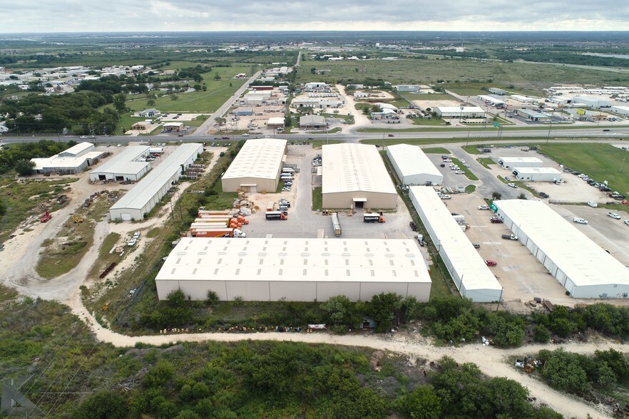 More Photos Of 4650 S Treadaway Blvd, Abilene Light Distribution For Lease